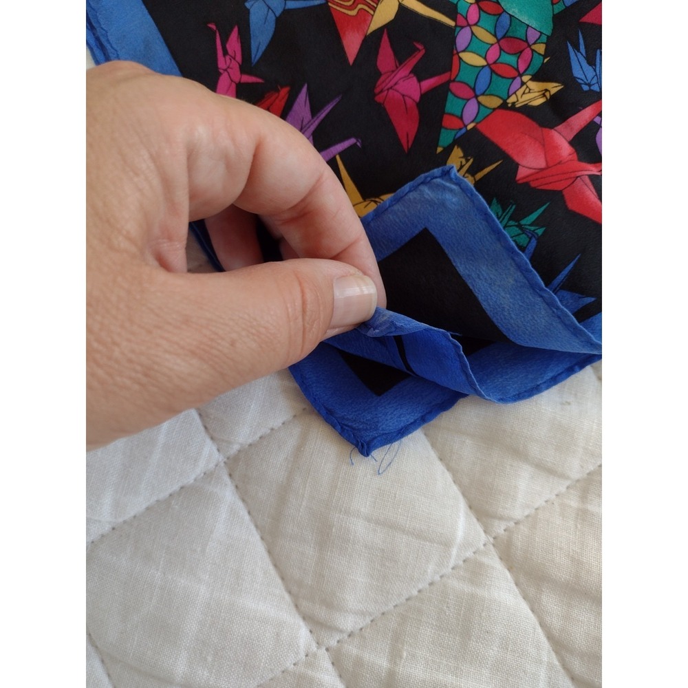Boston Museum Of Fine Arts Silk Scarf 34" Origami Cranes Colorful Asian - Picture 13 of 13